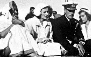 rajkumari-amrit-kaur-with-lord-and-lady-mountbatten